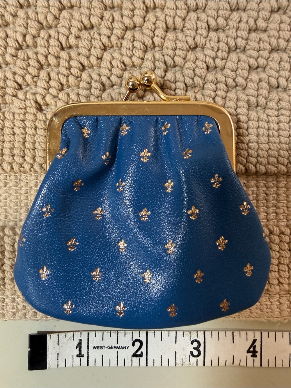 Vintage Firenze Blue Leather Fleur-de-Lis Kiss-Lock Coin Purse